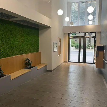 Dagaly By Firsthost * Budapeszt