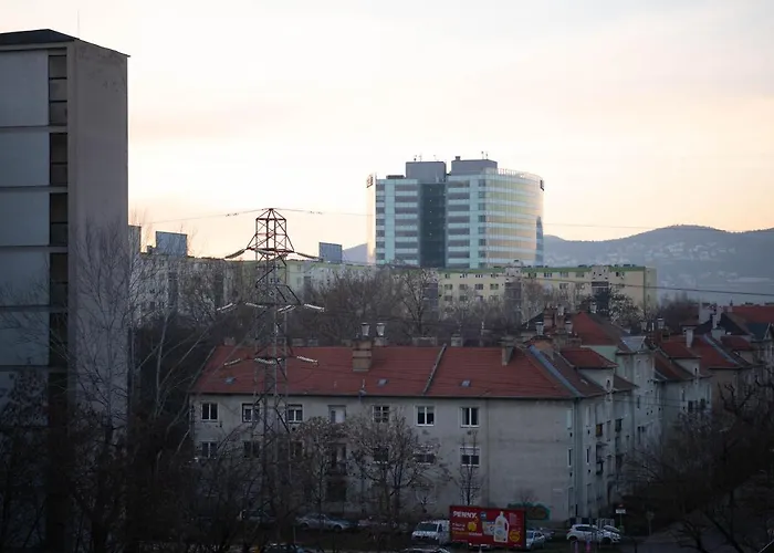 Dagály By Urbanrent Budapeste